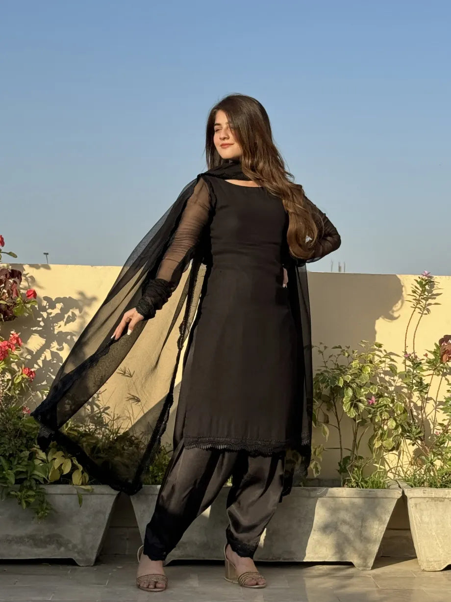 Black Sea Three Pcs Set Stiched