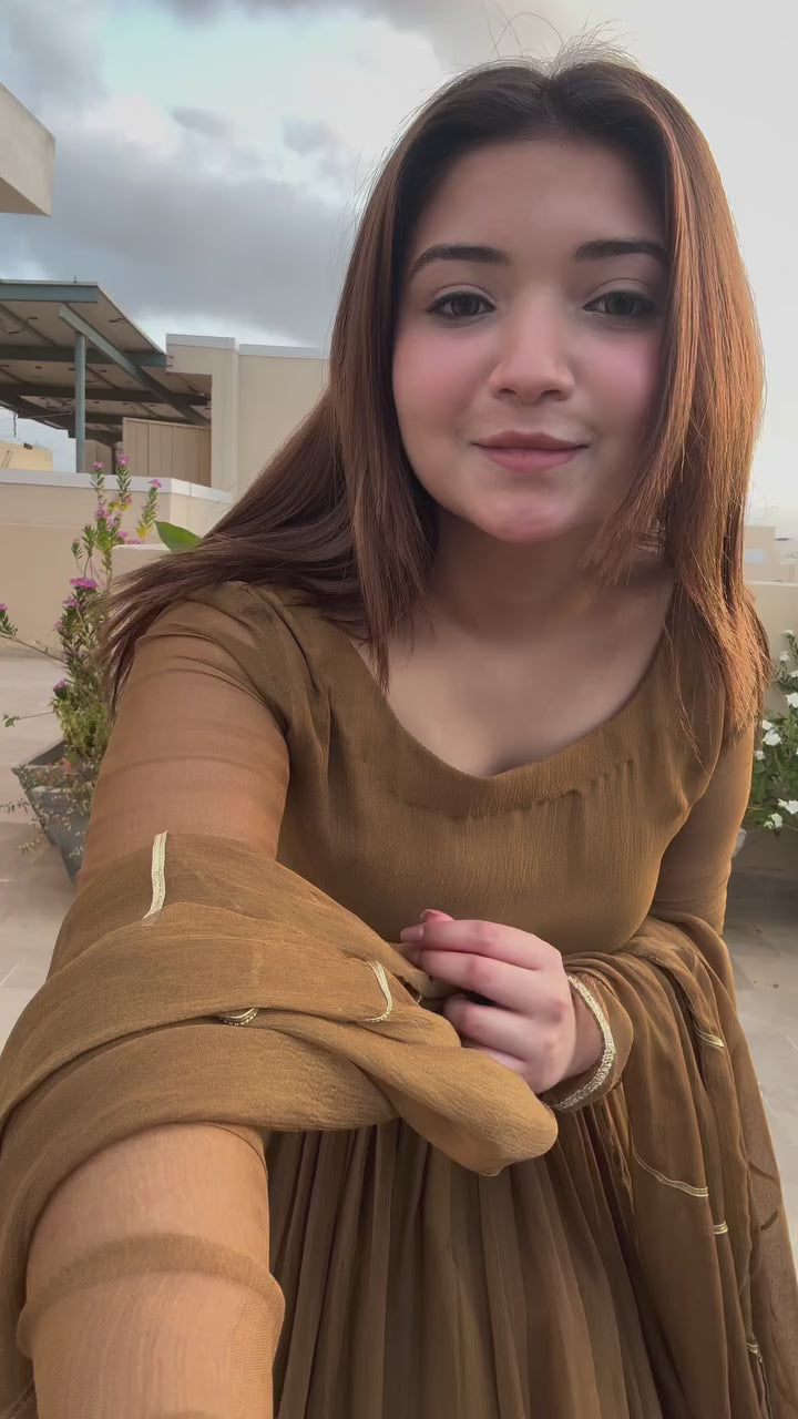 Shafaq-e-Zareen Dress